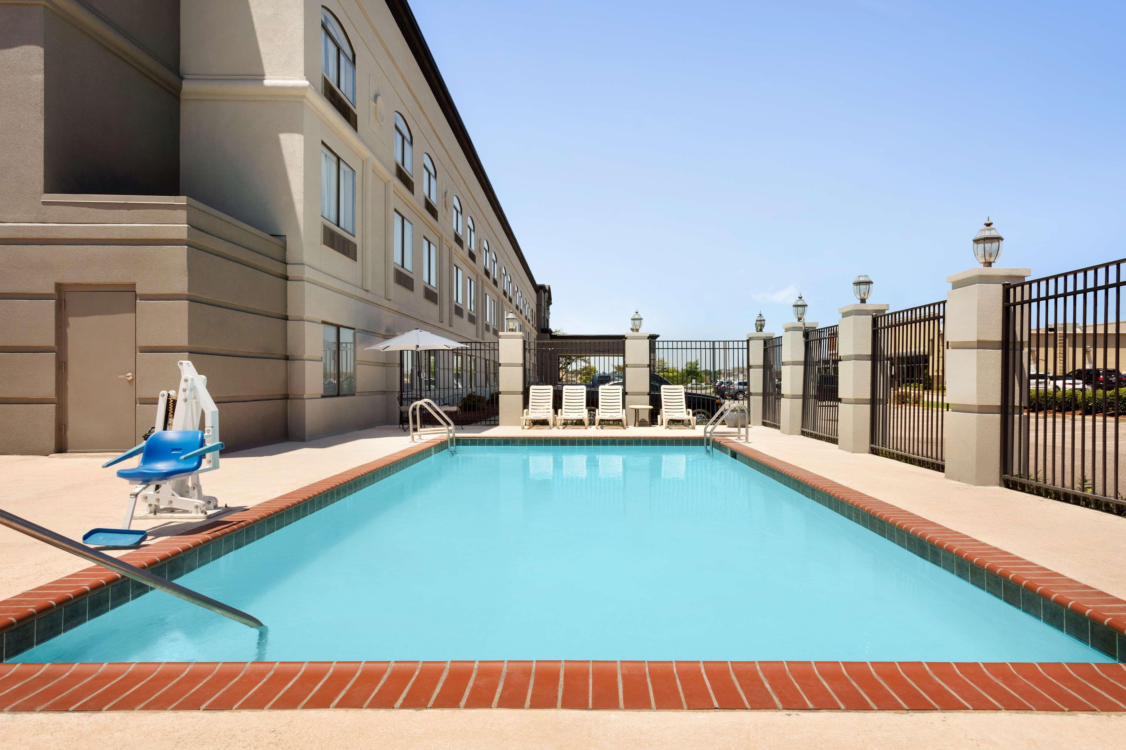 Country Inn & Suites By Radisson, Wolfchase-Memphis, Tn Экстерьер фото
